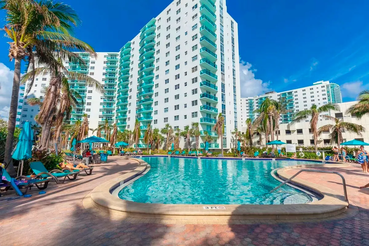 The Tides, vista 2